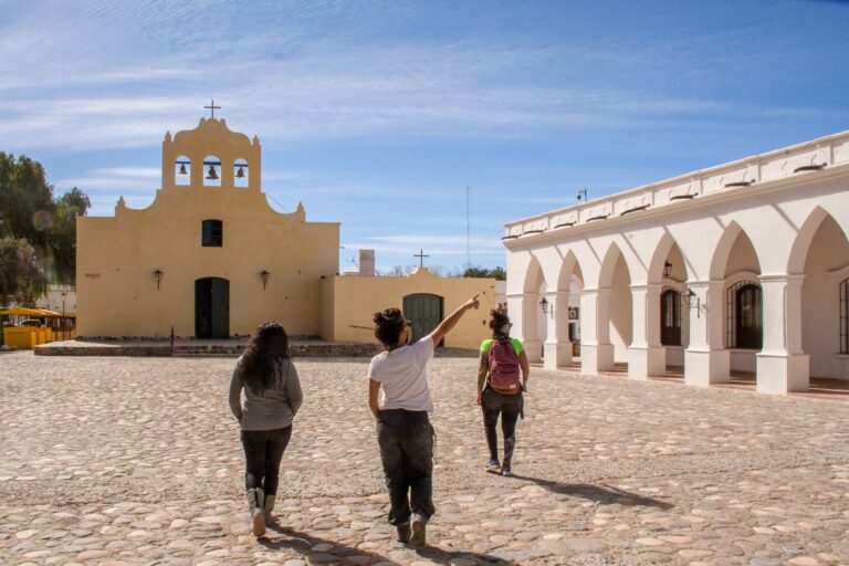 Cachi: una experiencia religiosa, donde lo cotidiano se vuelve mágico