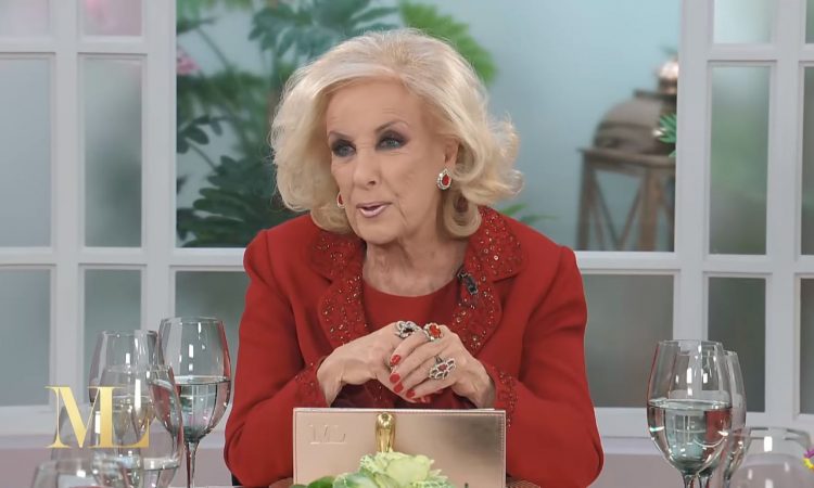 Mirtha Legrand sobre su estatua en Villa Cañás: «Es fea, no la quiero en mi pueblo»